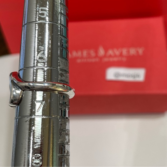 Retired James Avery Linked Hearts Ring - Picture 4 of 4